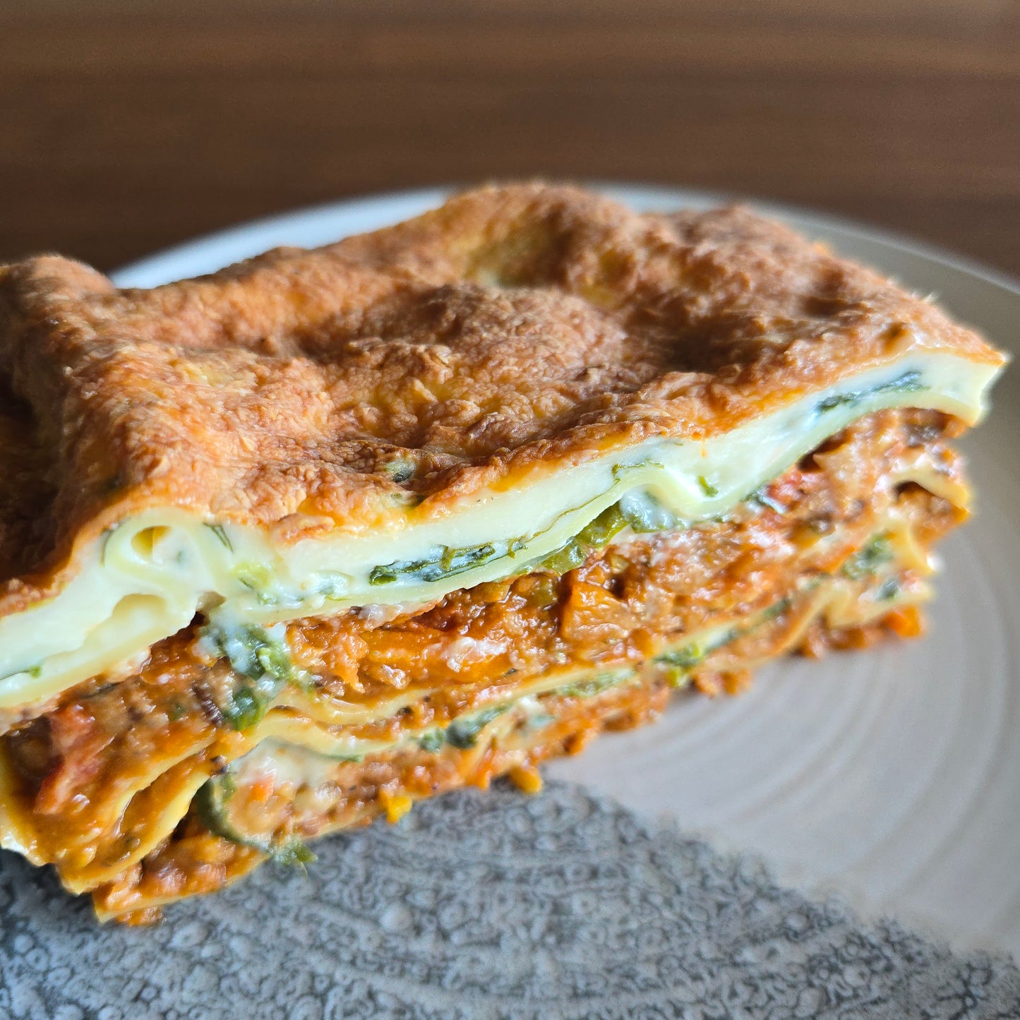 Vegetarisk lasagne med spenat & mozzarella